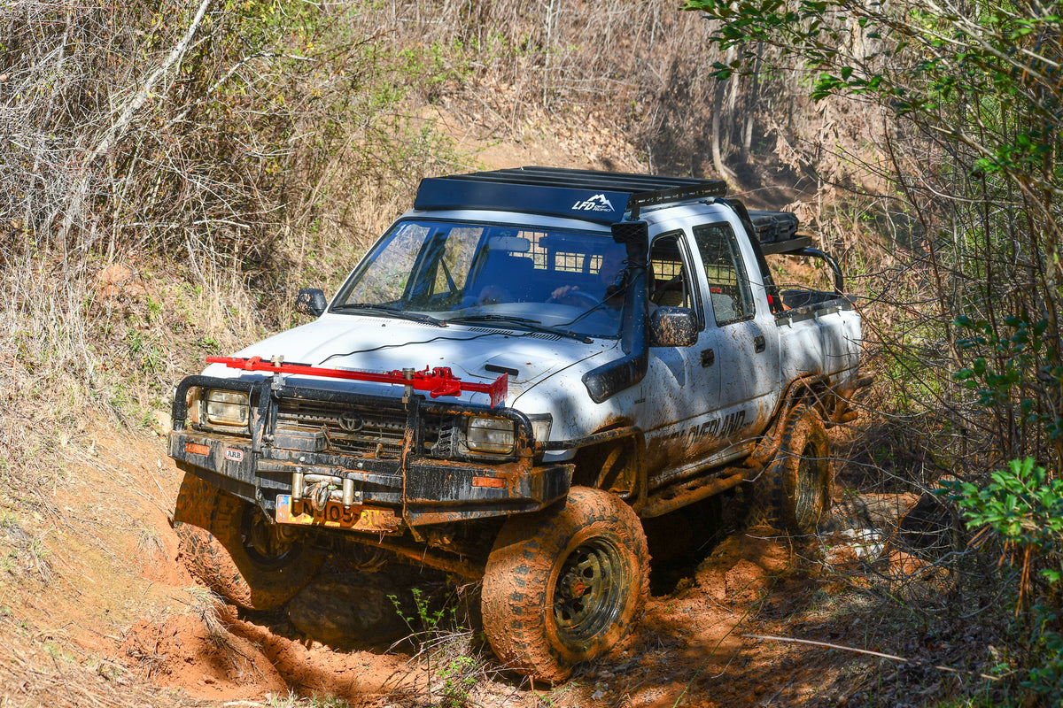 Single cab discount hilux roof rack