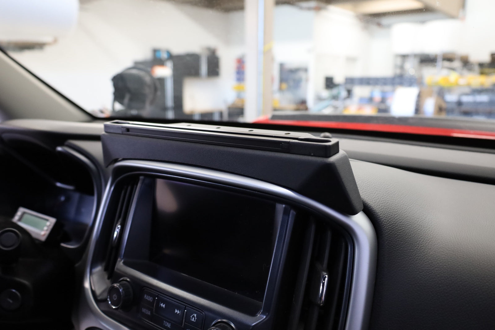 Chevrolet Colorado GMC Canyon Dash Mount (CPAM) Powered