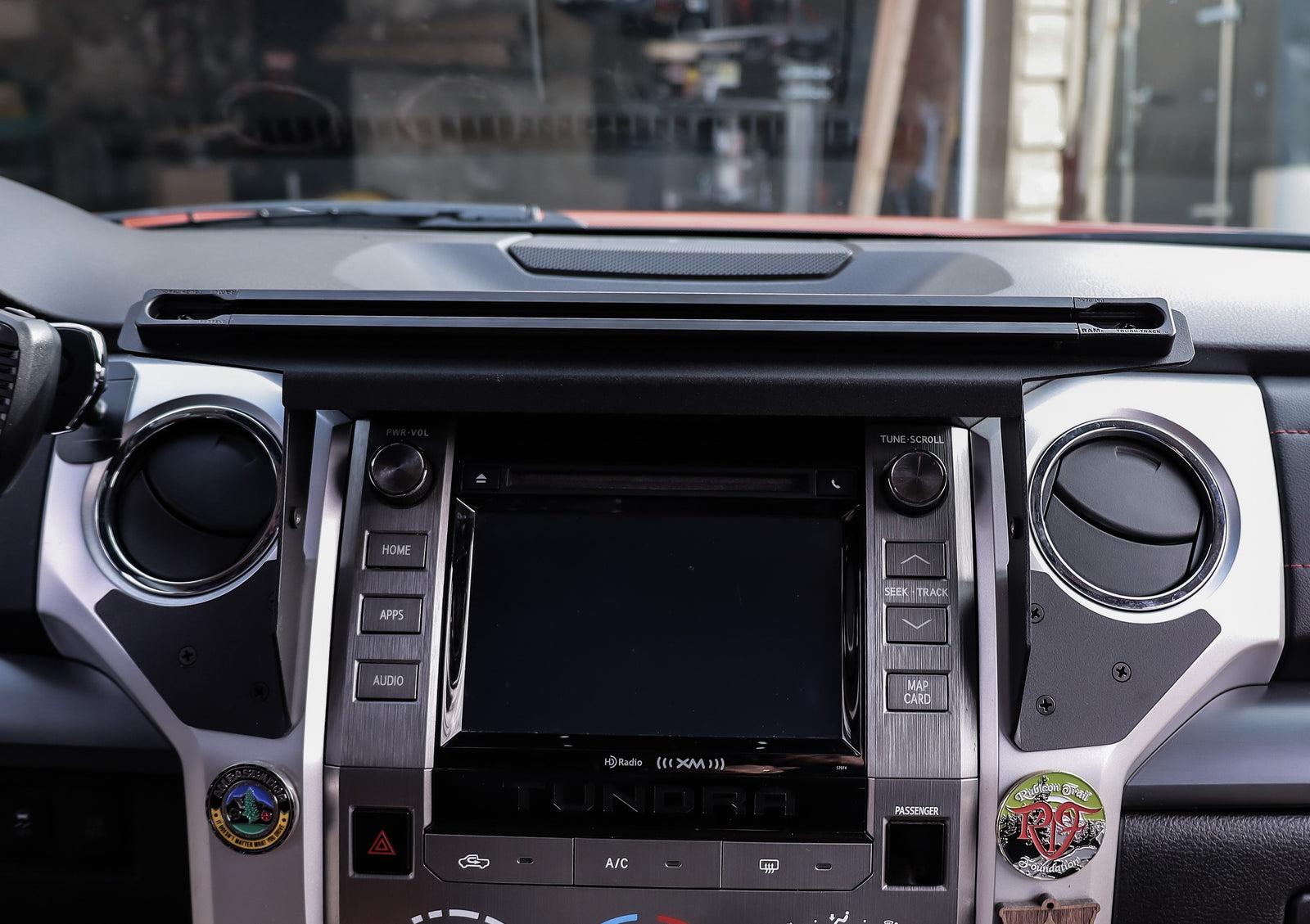 Toyota Tundra Dash Mount,  Powered Accessory Mount (TDPAM)