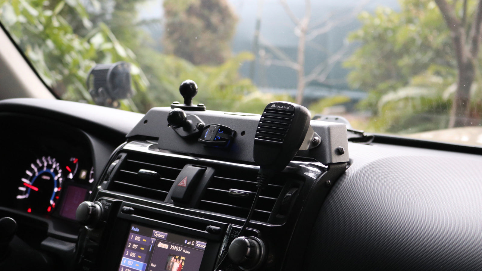 Toyota 4Runner Dash Mount Powered Accessory Mount for 5th Gen (T4RPAM)
