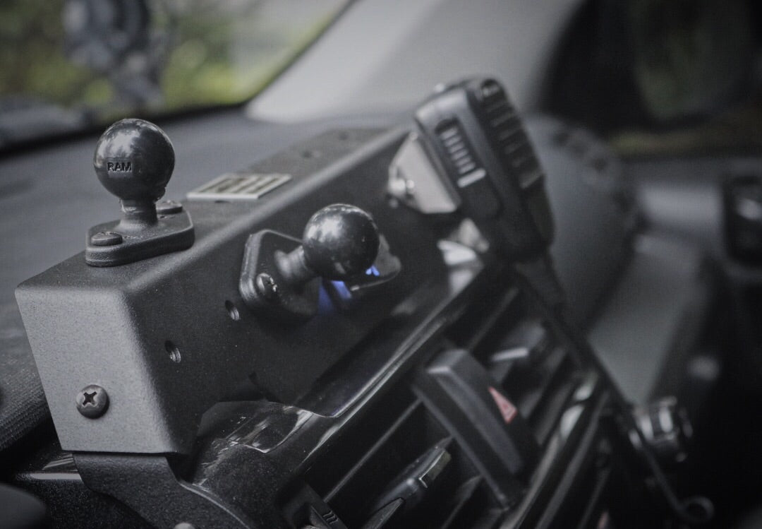 Toyota 4Runner Dash Mount Powered Accessory Mount for 5th Gen (T4RPAM)