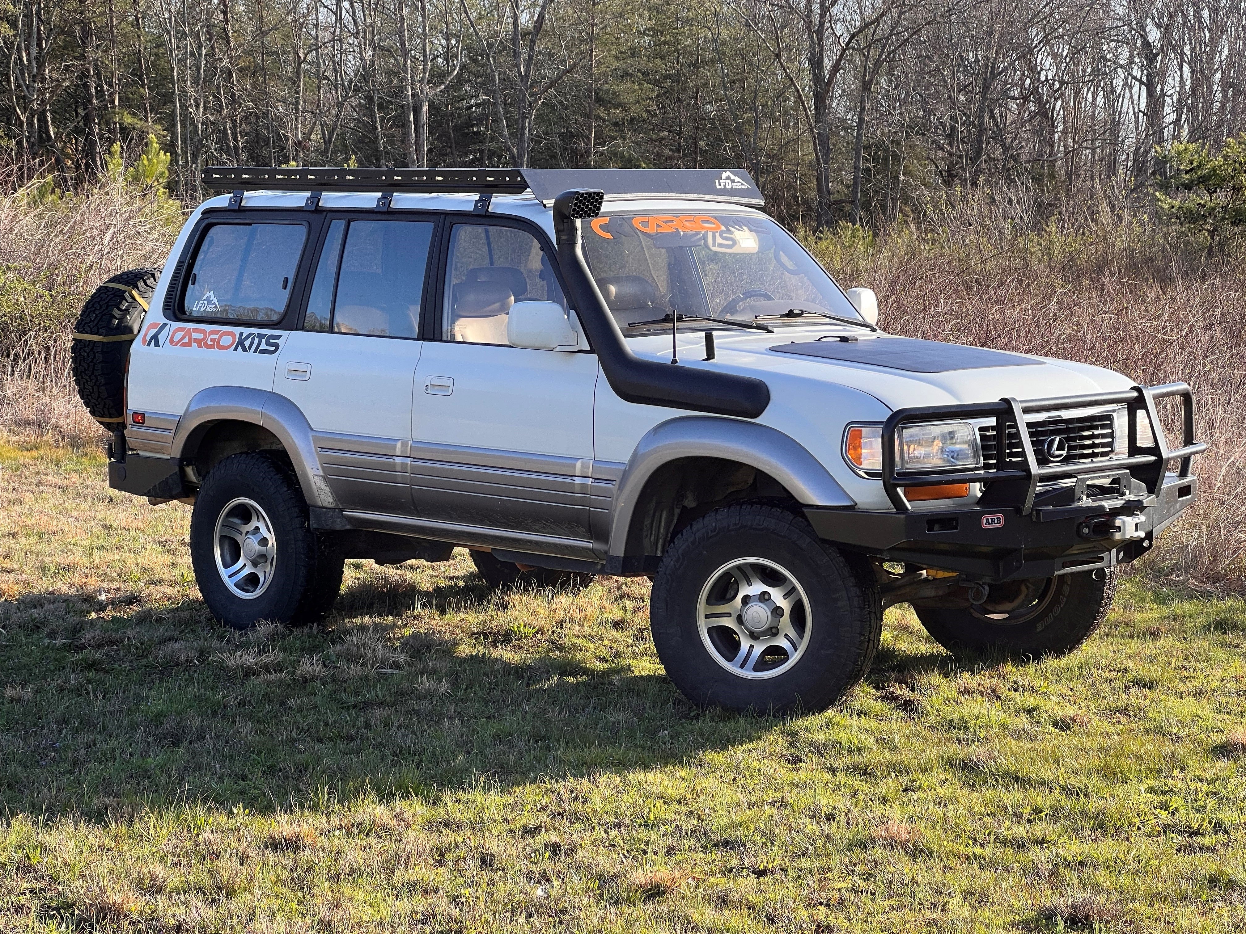 LFD off road roof rack on Lexus LX450