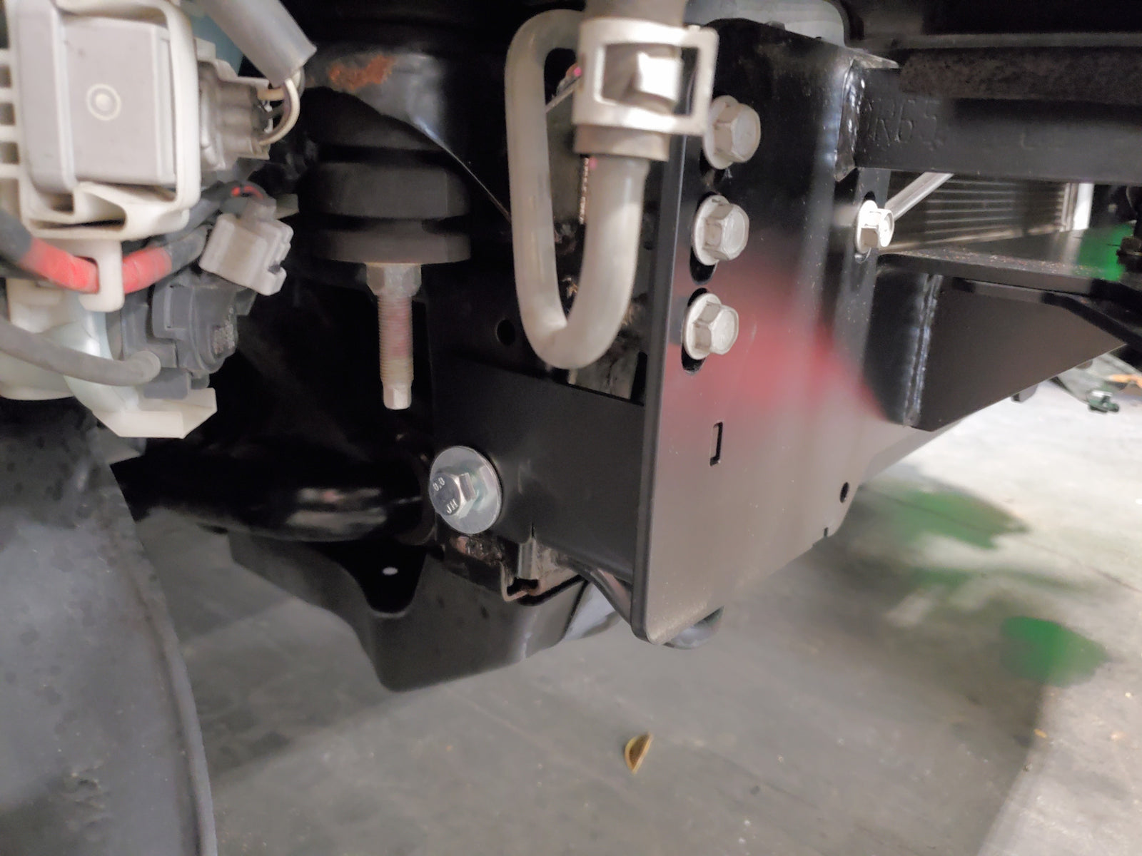 Adjustable Hidden Winch Mount with Recovery Points - GX460